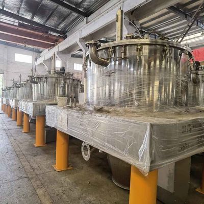 el lote automático del raspador inferior de la descarga del Tirón-bolso 800L actúa la centrifugadora para los ingredientes farmacéuticos activos