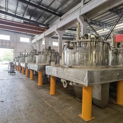 el lote automático del raspador inferior de la descarga del Tirón-bolso 800L actúa la centrifugadora para los ingredientes farmacéuticos activos