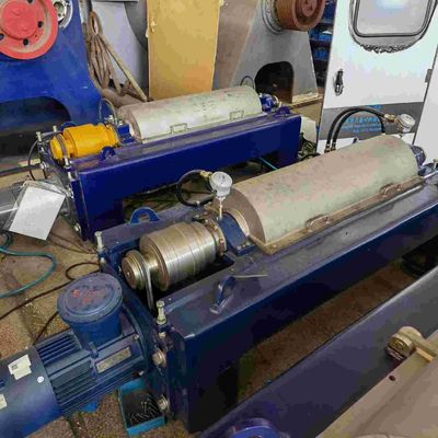 Centrifugadora dual de limpieza de la jarra del acero 2205 de la fase de la separación de sólido-líquido de la clarificación del alquitrán de la voluta de LW 110kw
