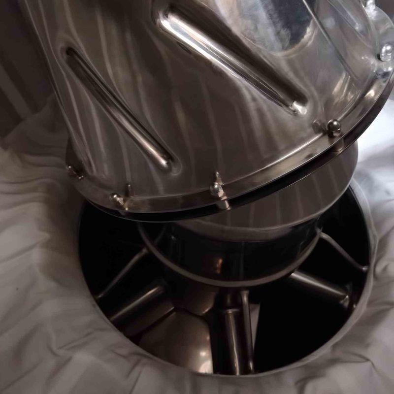 Secador vertical a prueba de explosiones anticorrosión continuo de los cortes de los fluidos para sondeos del raspador de la voluta de PAUT